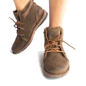 Born Temple Casual Boots Sz 8.5